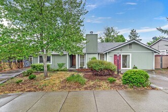 Building Photo - Three bed, Two bath home | Available November 1