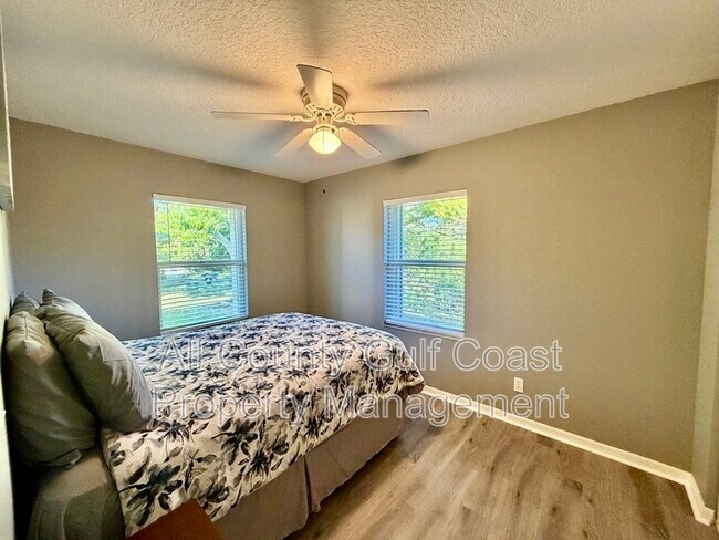 Building Photo - 105 2nd Ave E