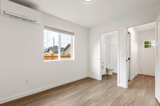 Building Photo - Brand new 3 bedroom 3 full bath townhouse in Thurston! $1,000 OFF YOUR FIRST MONTH'S RENT!