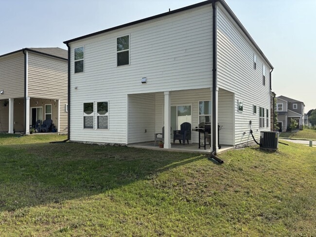 Building Photo - 301 Wilbur Lake Dr