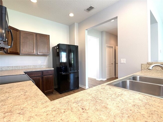 Building Photo - 1282 Clove Dr