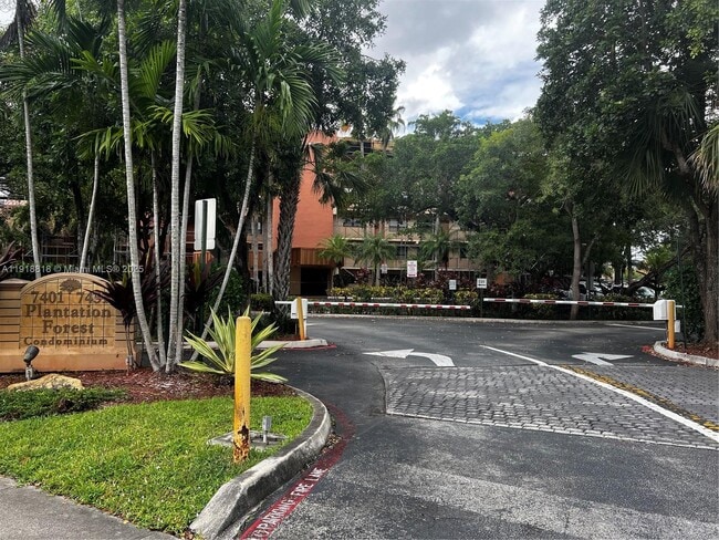 Primary Photo - 7451 NW 16th St