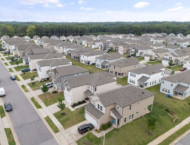 Building Photo - 304 Wilbur Lake Dr