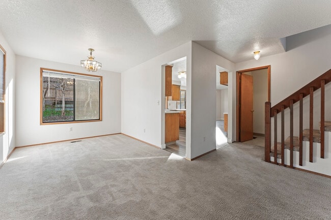 Building Photo - 7050 SW 174th Ave