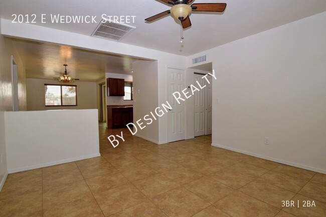 Building Photo - Remodeled Desert Shadows 3 Bed 2 Bath Town...