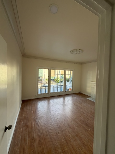 Building Photo - 317 Laurel St