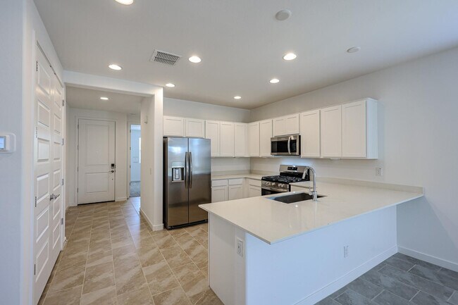 Building Photo - 17347 W Gray Fox Trl