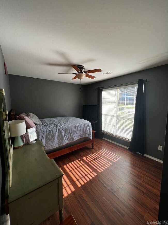 Building Photo - 1915 Auburn Hills Dr