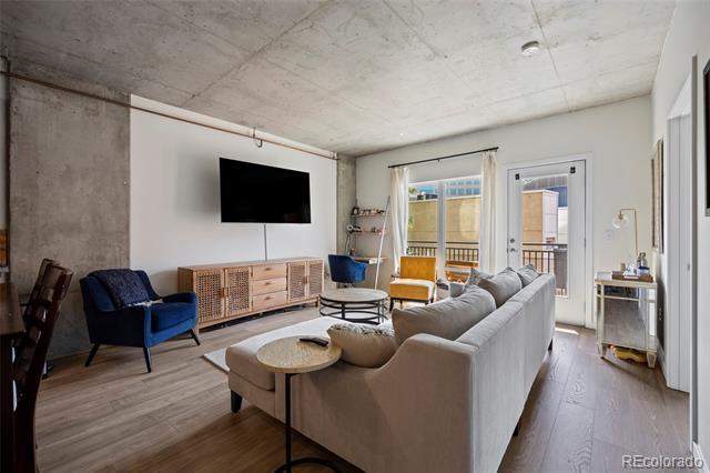 Building Photo - 1475 Delgany St