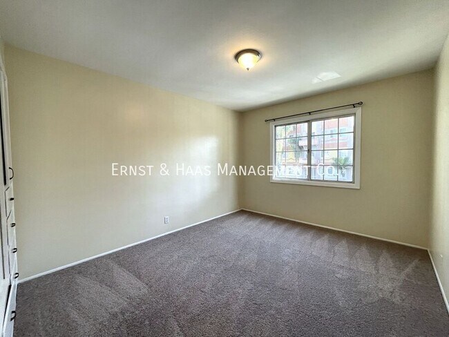 Building Photo - 21 Alamitos Ave