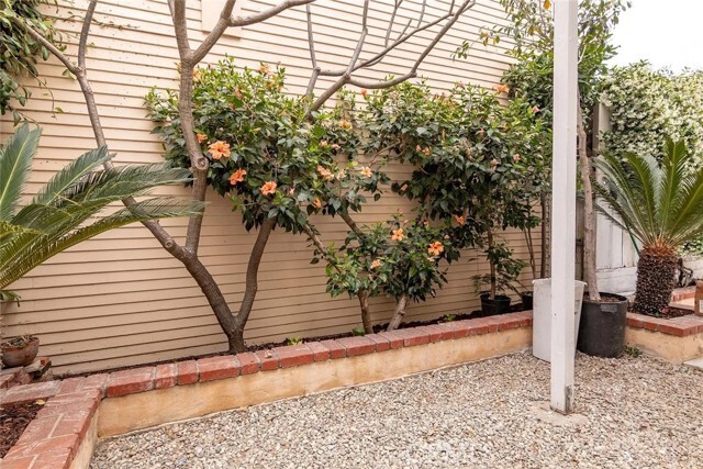 Building Photo - 522 Linden Ave