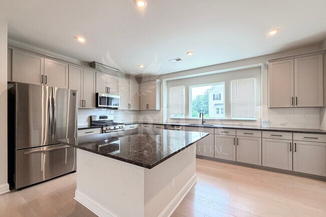 Building Photo - 829 Amley Pl