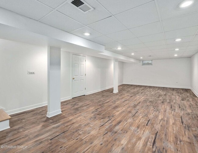 Building Photo - 4360 Prospect Ave