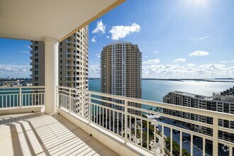 Building Photo - 888 Brickell Key Dr