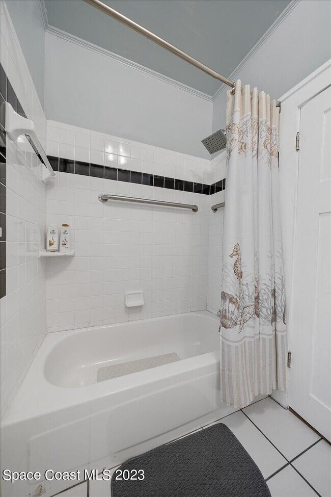 Building Photo - 973 N Harbor City Blvd