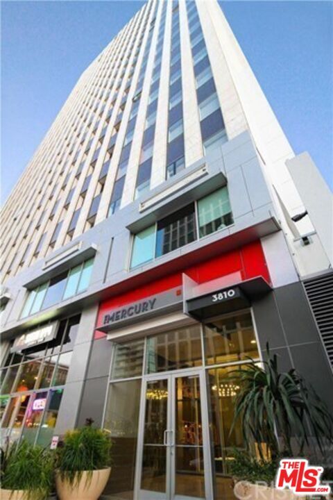 Building Photo - 3810 Wilshire Blvd