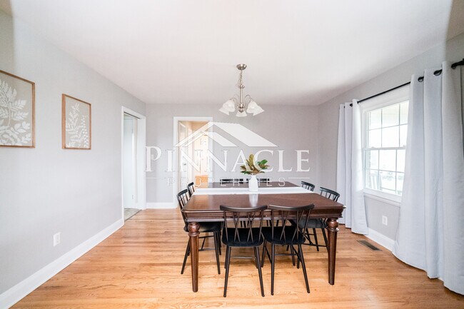 Dining Room - 126 Tomahawk Industrial Park
