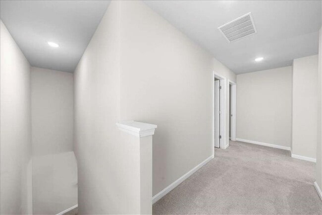 Building Photo - 200 Vickery Ln
