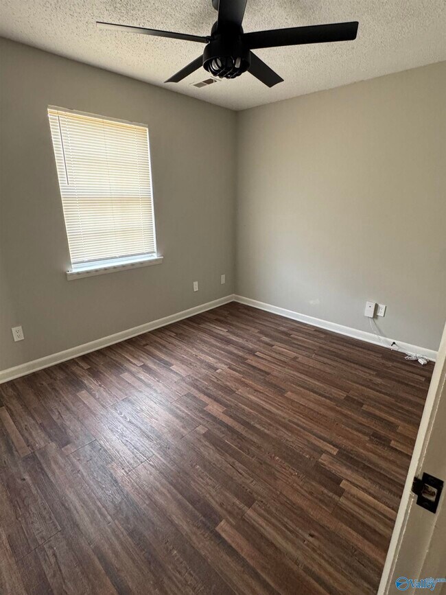 Building Photo - 3213 Clifford Rd NW