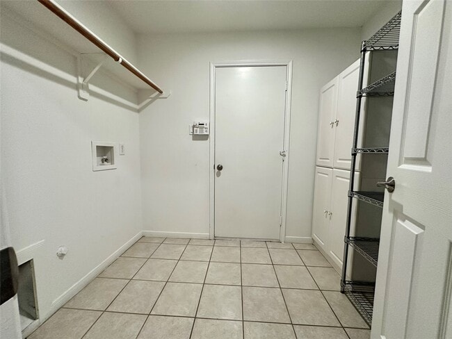 Building Photo - 21907 Willow Downs Dr