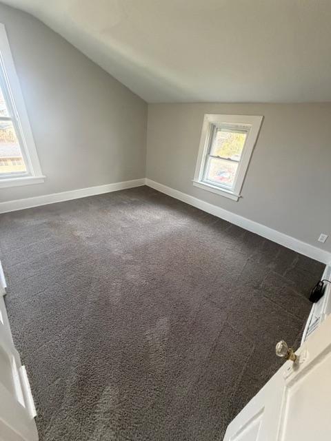 Building Photo - 338 W 10th St