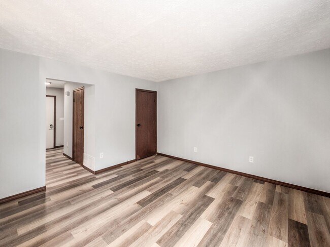 Building Photo - 8235-8237 Goldsmith Dr