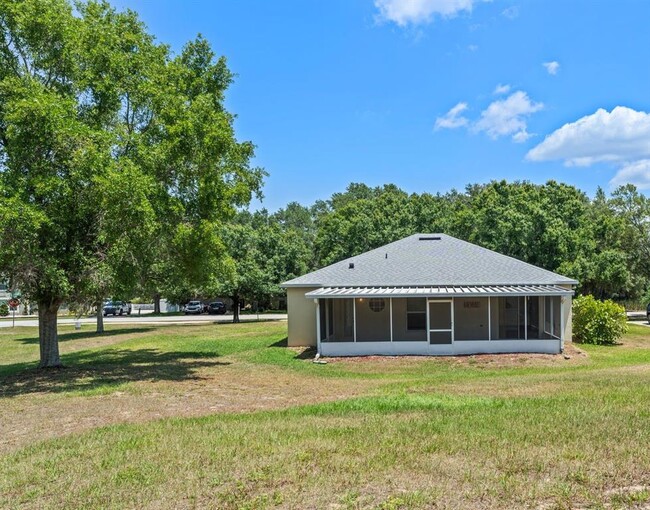 Building Photo - 16316 Meredrew Ln