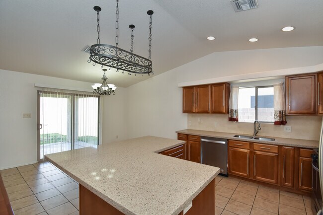 Building Photo - 11766 E Alpha Way