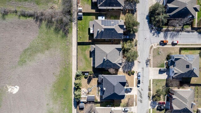 Building Photo - Sweson Farm Charmer!!!