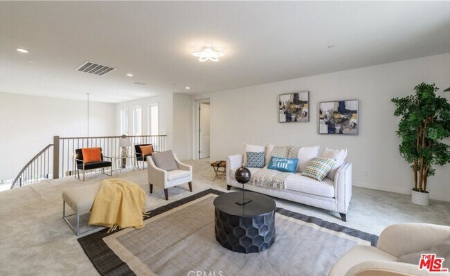 Building Photo - 20231 Bentley Way