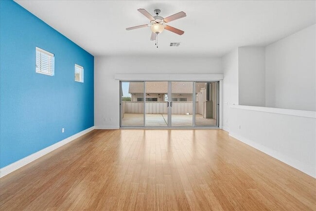 Building Photo - 2520 Bluebonnet Ln