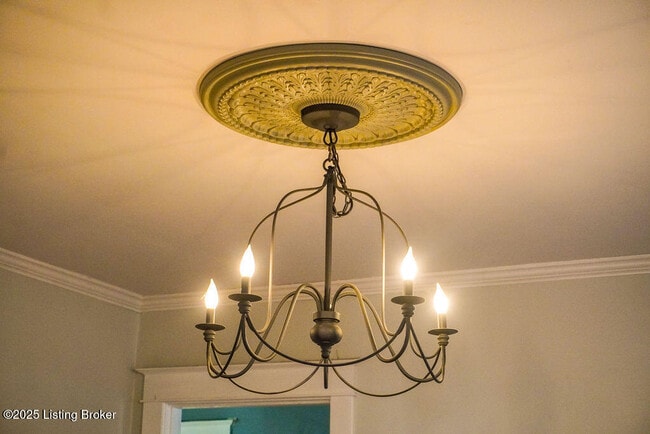 Building Photo - 1747 Harvard Dr