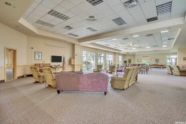 Building Photo - Charming 55+ Condo with Indoor Pool & Mountain Views in American Fork
