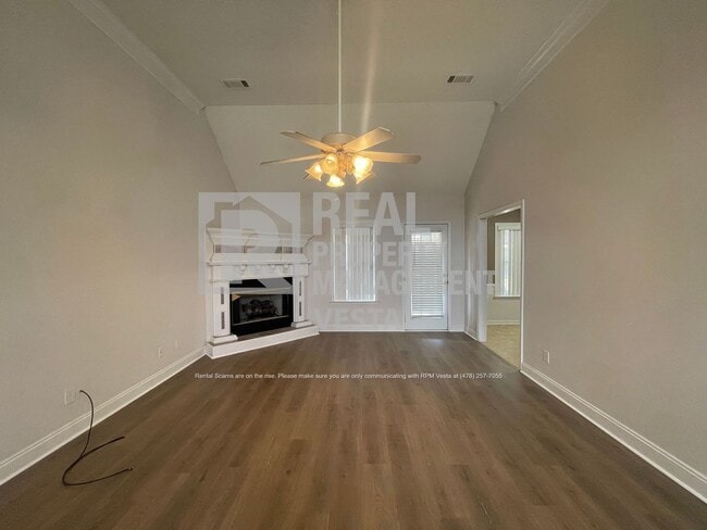 Building Photo - 102 Mulligan Ct