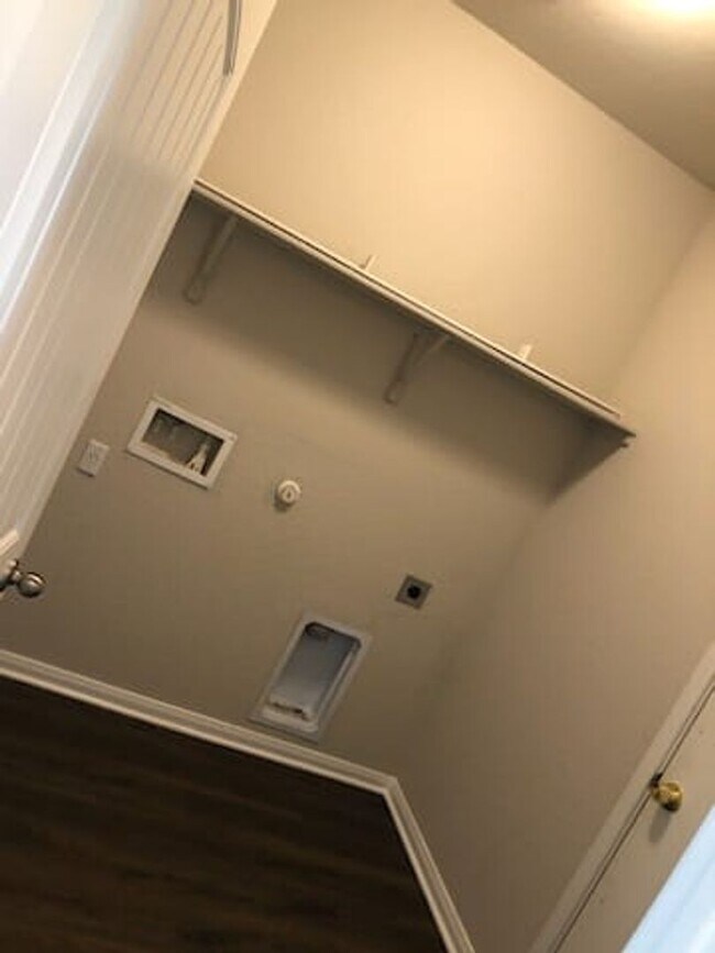 Building Photo - House for lease in Georgetown
