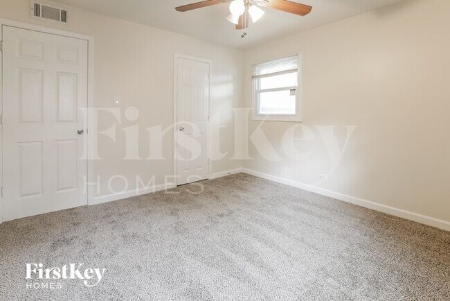 Building Photo - 640 N Edgewood Ave