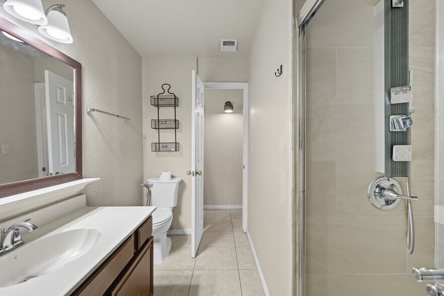 Building Photo - 1216 Velma Miles Pl