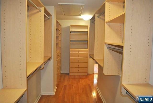 Building Photo - 124 White Pine Ct
