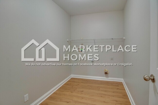 Building Photo - 1064 Cindy Jo Ct
