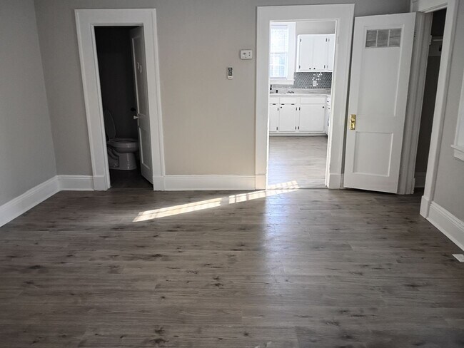 Building Photo - 1137-1139 Paxton St.