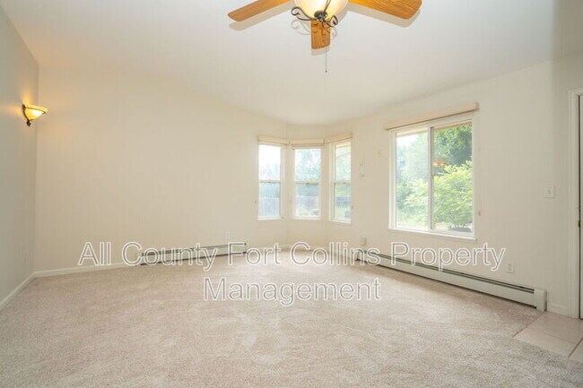 Building Photo - 508 Louise Ln