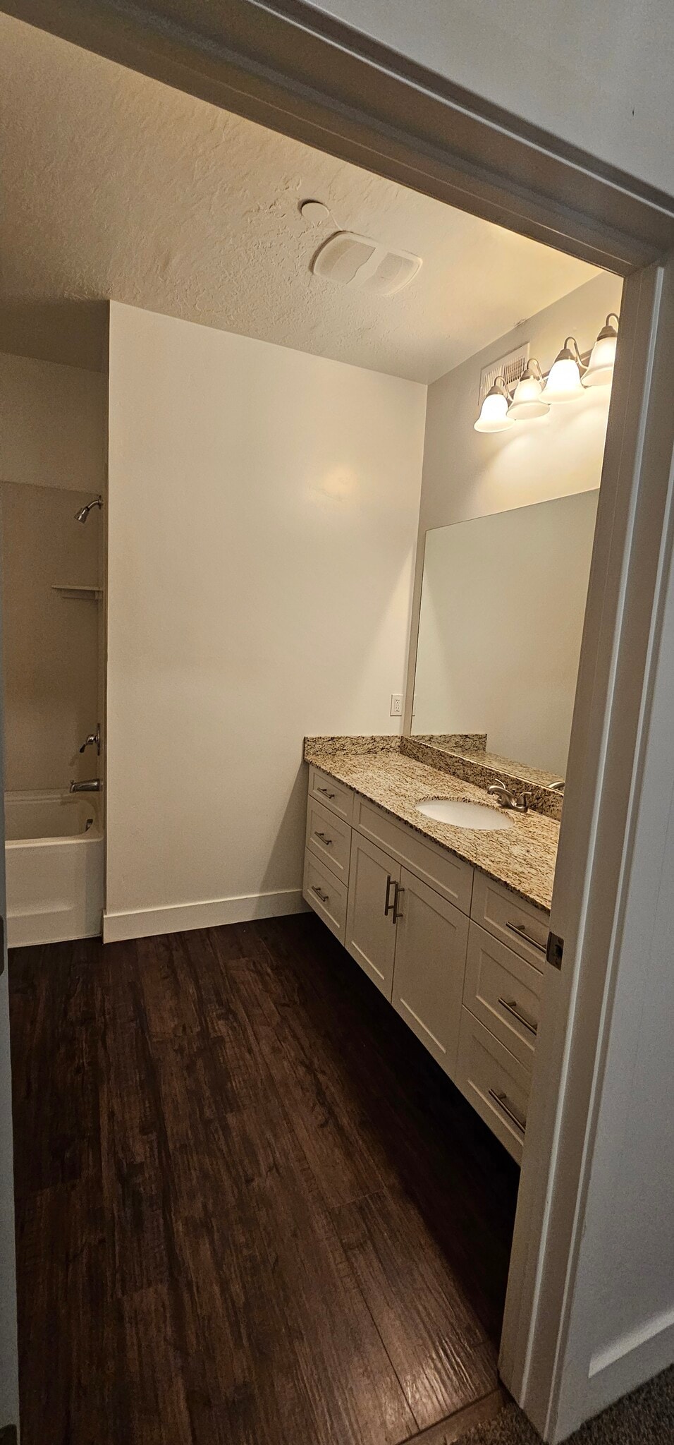 Building Photo - 875 S Depot St