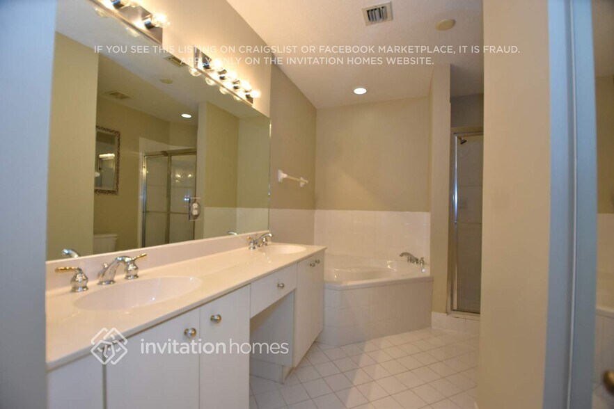 Building Photo - 11351 NW 56th Terrace