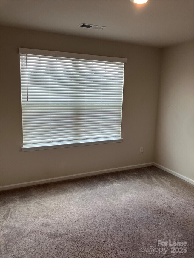 Building Photo - 223 Haddonsfield Dr