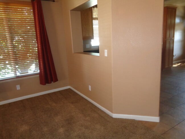 Building Photo - 2360 Kelsey Ct