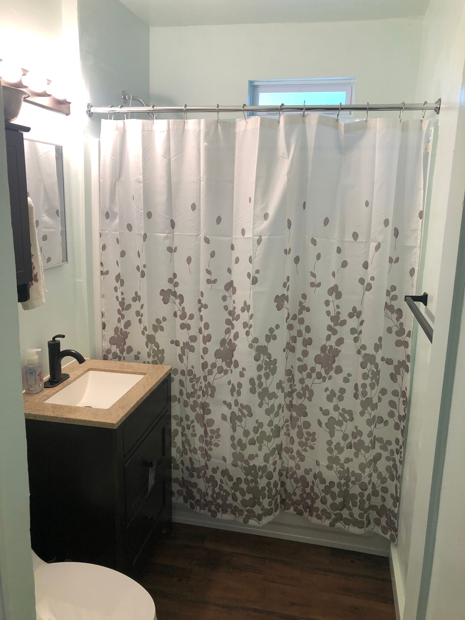 Building Photo - 1109 W 41st St