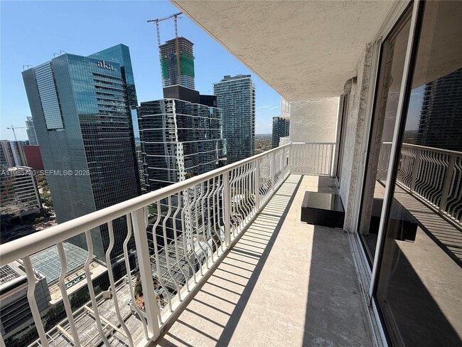 Building Photo - 1200 Brickell Bay Dr