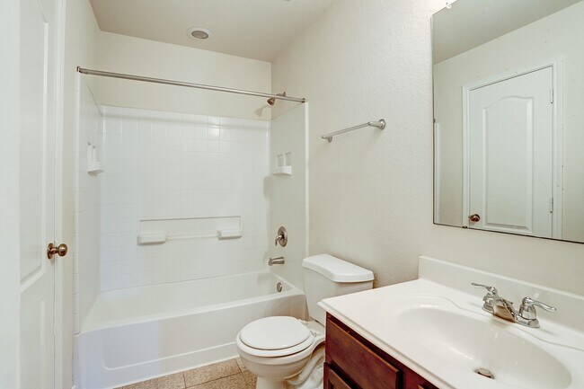 Building Photo - 25806 Westbourne Dr