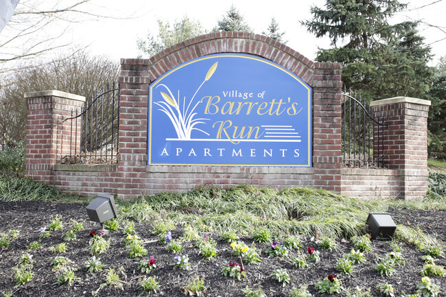 Sign - The Retreat at the Village of Barrett's Run