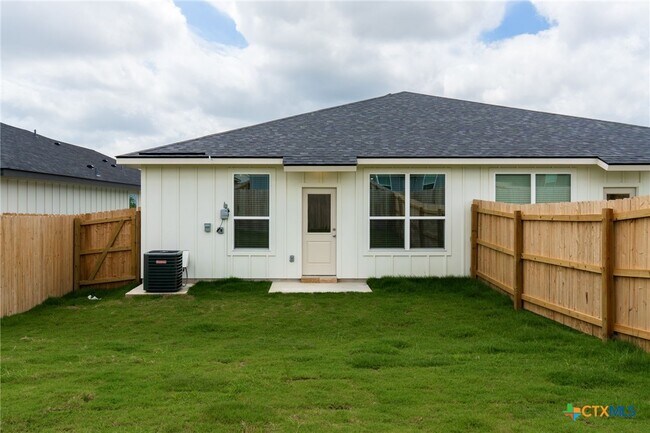 Building Photo - 3803 Sugar Hackberry Trl